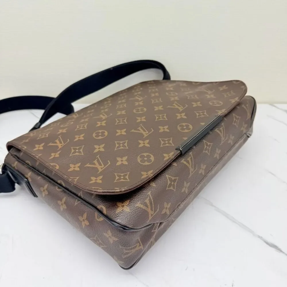 Louis Vuitton Women Pre-Loved Bag Very Good Condition